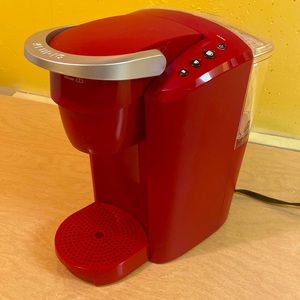 Keurig Coffee Machine, Red, Model K-Compact K35